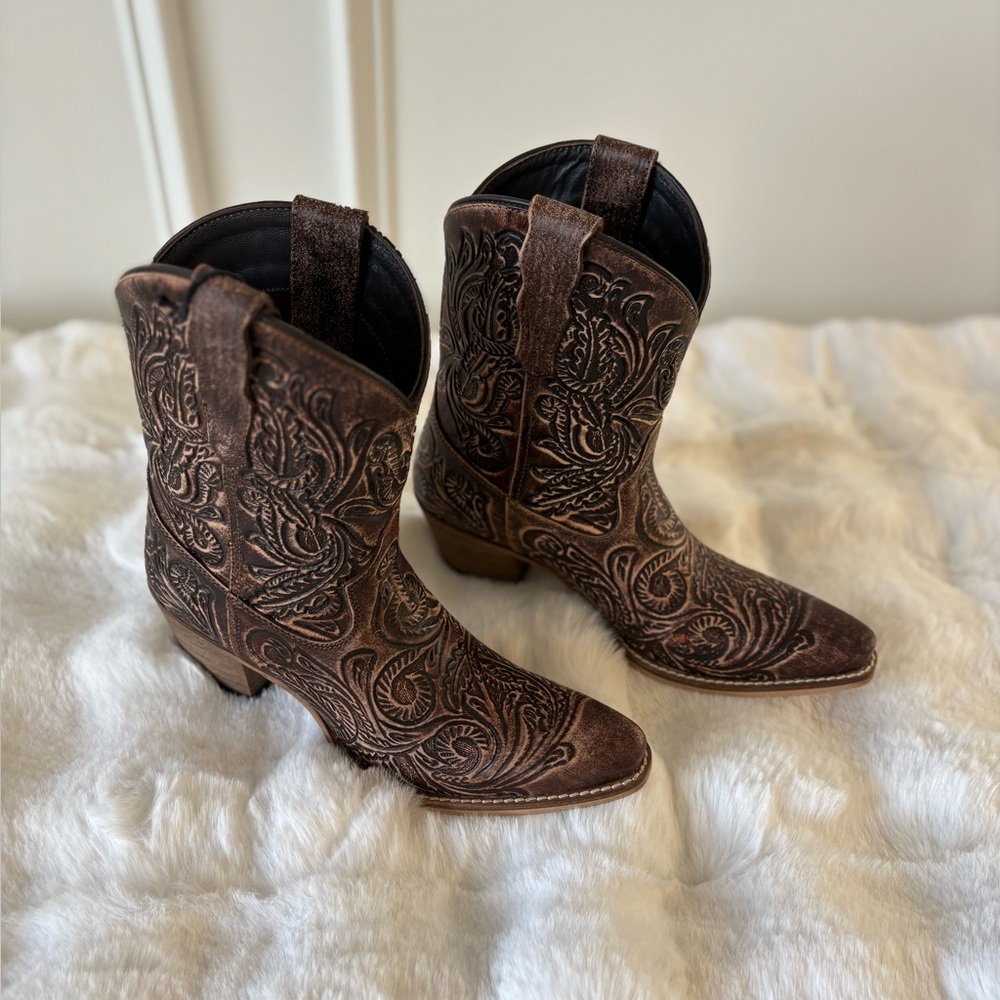 MYRA- PAISLEY VINTAGE PATINA WESTERN BOOTIES